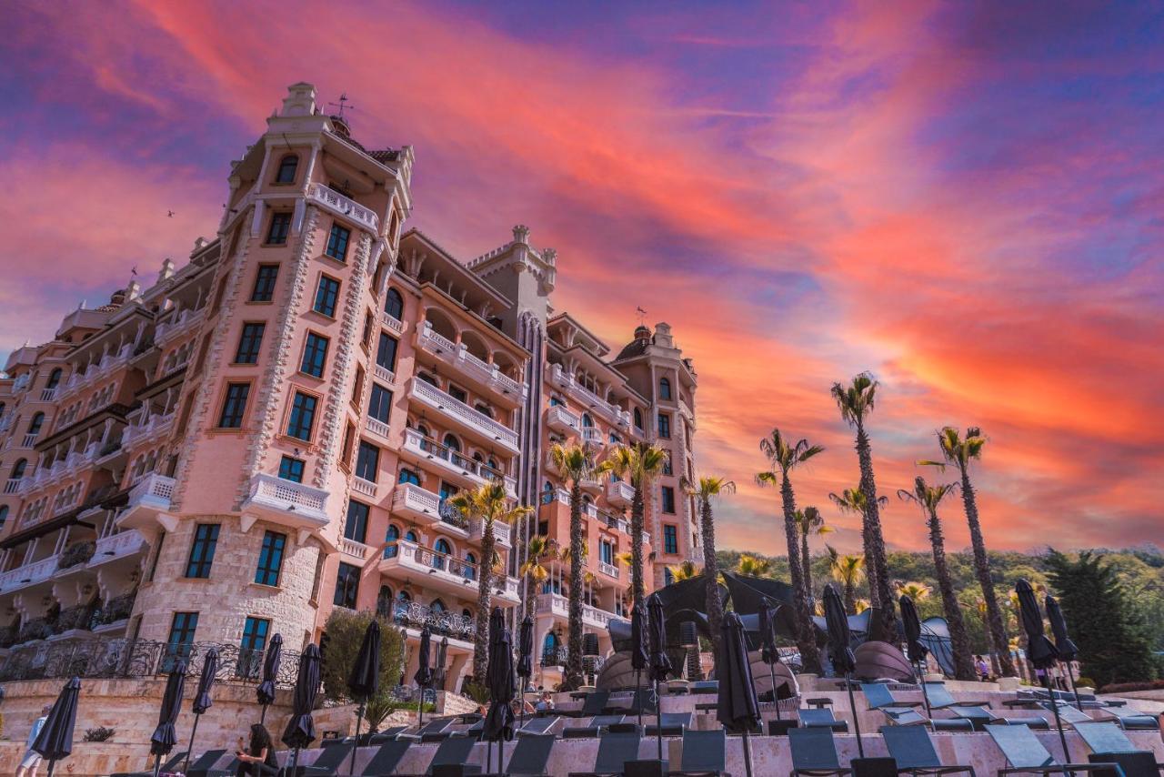 Royal Castle Design & Spa النايت المظهر الخارجي الصورة